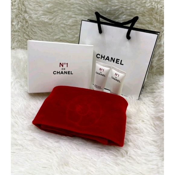 Chanel headband and serum with box/bag